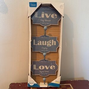 NWT INTERIORS BY DESIGN Live Laugh Love Blue Wall Decor Hook Set